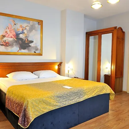 Safrano Palace Casa de hóspedes 3*