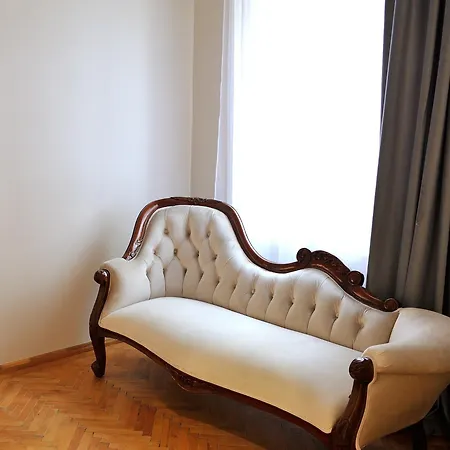 Casa de hóspedes Safrano Palace 3*