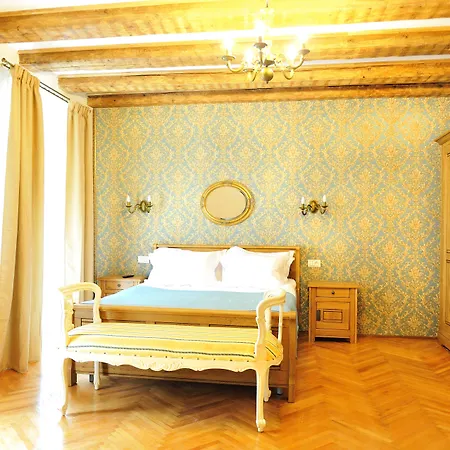 بيت ضيافة Safrano Palace براشوف