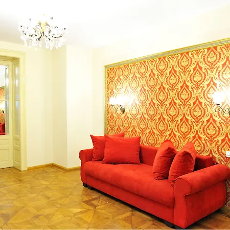 Safrano Palace بيت ضيافة براشوف