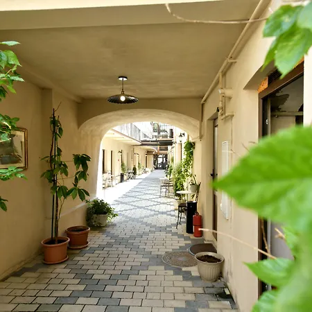 Gasthof Safrano Palace