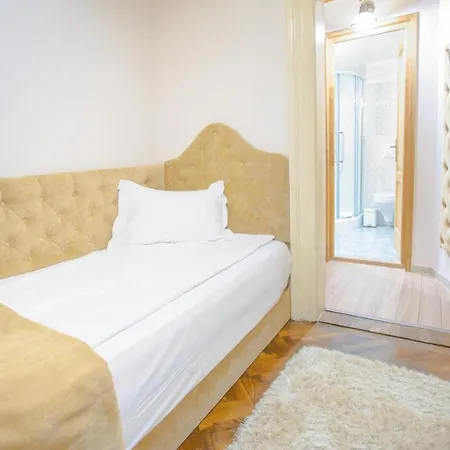 Guest house Safrano Palace 3*