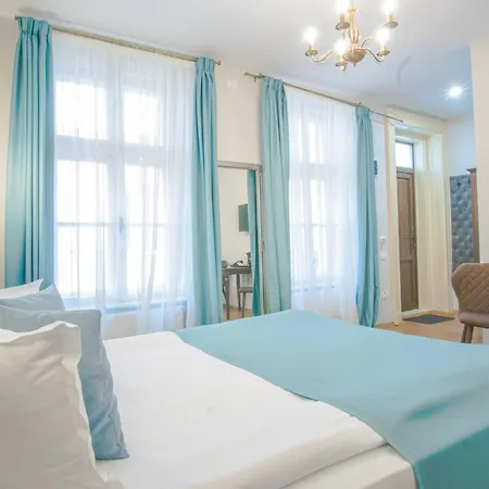 Casa de hóspedes Safrano Palace 3*